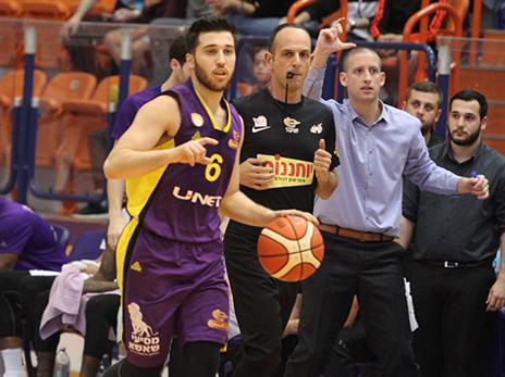 "אני עוזר לתמיר בכך שאני לא מפריע לו" (מנהלת הליגה)