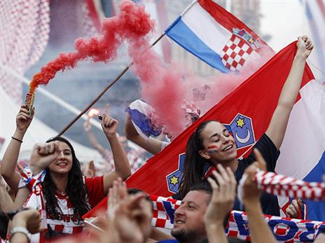 האוהדים הקרואטים זכו למחמאות (getty)