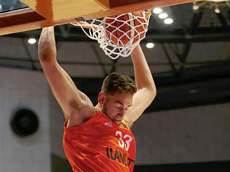 נשאר בכתום, אבל עובר עיר (אלן שיבר)