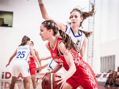הבלארוסיות היו חדות יותר בהתקפה (FIBA)