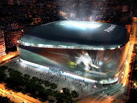 סרטוני ענק יוקרני על קירות הברנבאו (Getty)