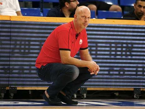 הדר, מבסוט מההגנה (אלן שיבר)