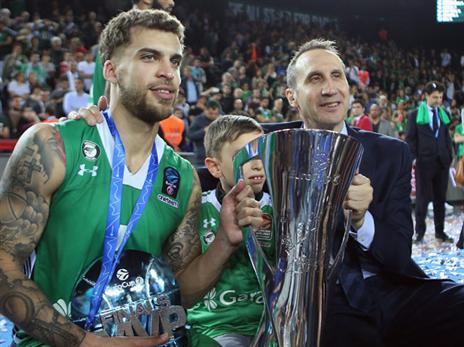 עם בלאט. קשר מיוחד (Getty)