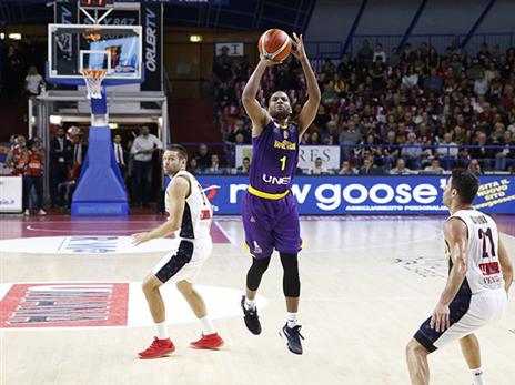 ווייאט. ערב ענק של הגארד (FIBA)