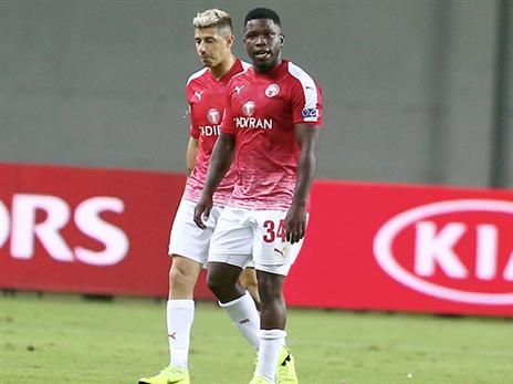 האסלביינק, צפוי להיות מודח מההרכב (אלן שיבר)