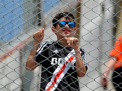 ילדים הגשימו חלום וצפו ברגע השיא מקרוב (Marcelo Hernandez/Getty Images)
