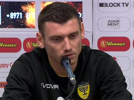 מסתדר גם בקשר