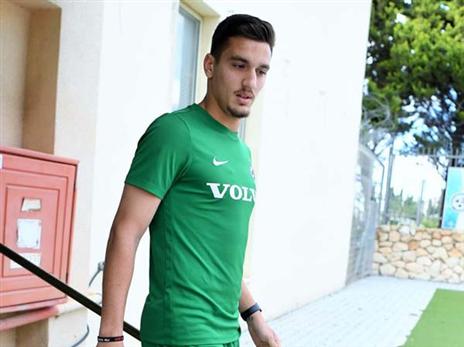 מתרגל לצבע הירוק (האתר הרשמי של מכבי חיפה)