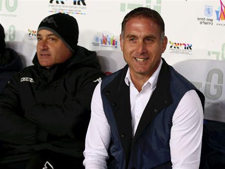 4 נקודות משני משחקים. קשטן (אלן שיבר)