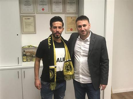 היקה חתם רשמית (באדיבות מכבי נתניה)