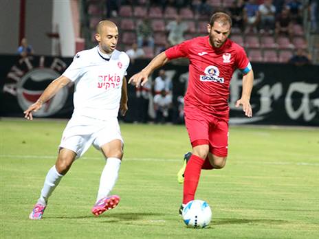 יחזור לעמדת המגן. עותמן (אנצ'ו גוש)