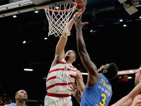 ברוקס. מילאנו ניצלו רבע שלישי רע של מכבי ת"א