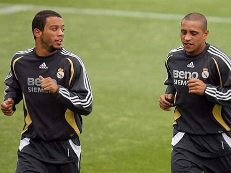 מרסלו נכנס לנעליו של רוברטו קרלוס (PIERRE-PHILIPPE MARCOU, Getty)