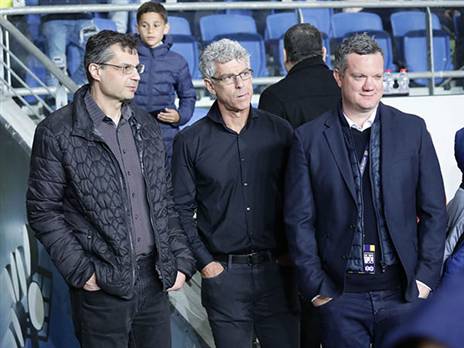 תקרת שכר תעצור את הכסף של גולדהאר? (אלן שיבר)