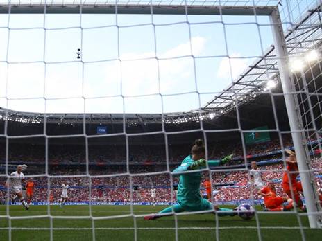 ואן ויננדאהל שמרה על התוצאה מאופסת במחצית הראשונה (GETTY)