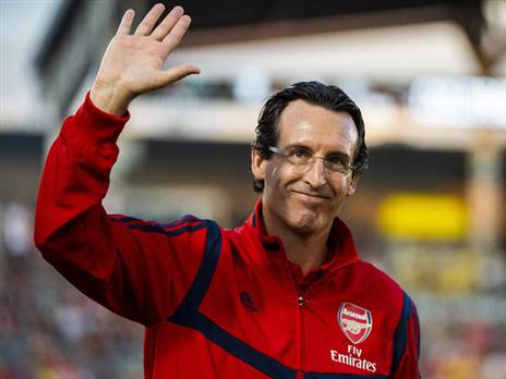 אמרי. הבטיח רכש נוצץ (Getty)