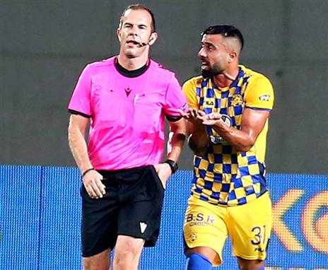 יקבל הצעה מפתה? פיבן (אלן שיבר)