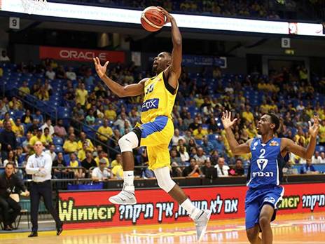 עונת אחת בצהוב, קול (אלן שיבר)