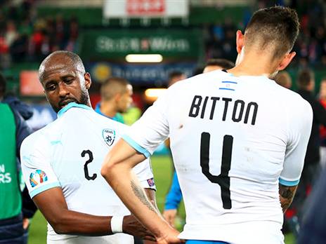 10 שערי חובה בשלושה משחקים. שחקני הנבחרת מאוכזבים (אלן שיבר)