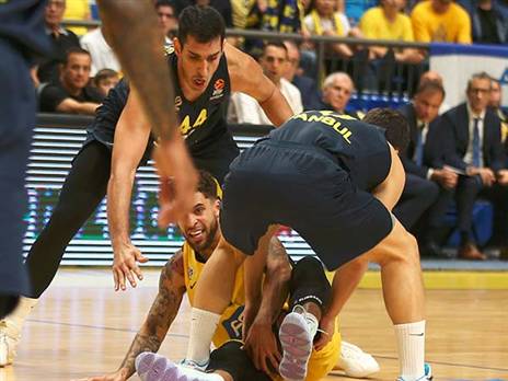 "אנשים זינקו על הרצפה" (אלן שיבר)