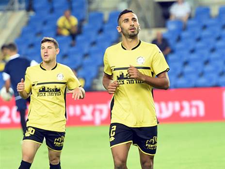 כחלון. בתמונת ה-11 (ברני ארדוב)