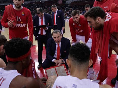 מתגעגע לאמן. בלאט בימים באולימפיאקוס (GETTYIMAGES)
