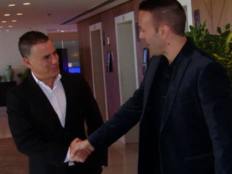 עם יוסי נביא, מנכ"ל מלון קרלטון ת"א, המקום שבו נערך הראיון