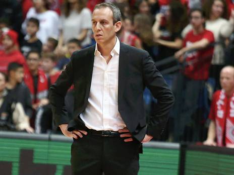 קטש. ביקורת קשה על השחקנים (אלן שיבר)