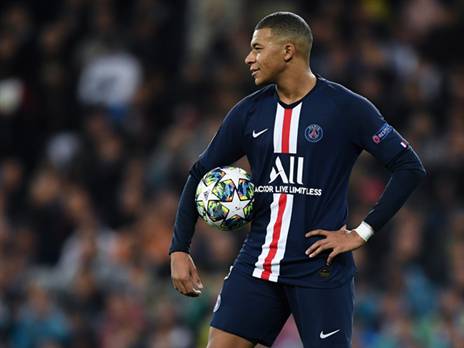 מה צופן עתידו של אמבפה? (GETTY)