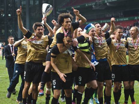 התחלה. ברייתווייט חוגג אליפות בדנמרק (getty)