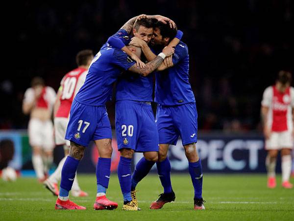 שחקני חטאפה. הבכיינות ההולנדית מכוערת יותר (getty)