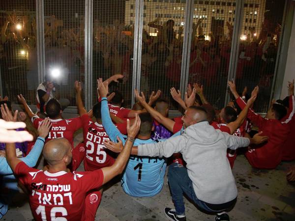 מרחיקים את החזרת הקהל? (אלן שיבר)