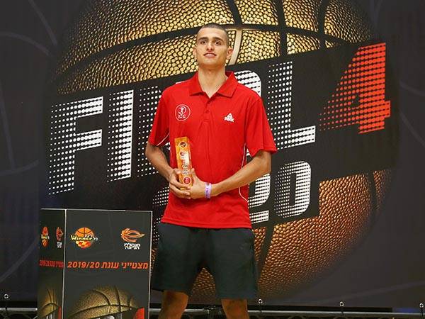 מדר. השחקן המשתפר (אלן שיבר)