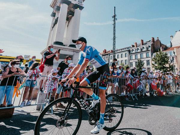 יום רגוע לסטארט אפ, ניילנדס (נועה ארנון)