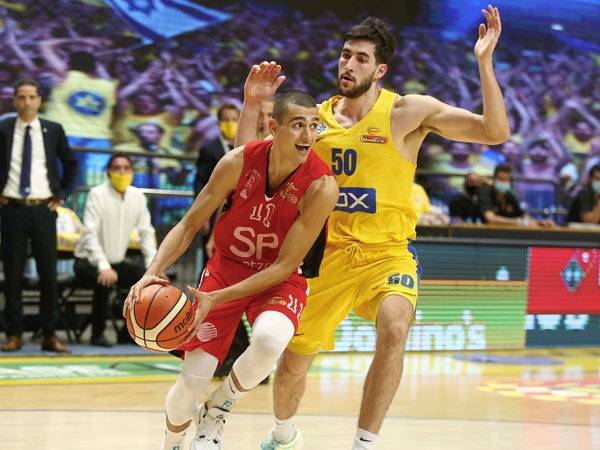 מדר. הקפטן הצעיר ביותר של הפועל (אלן שיבר)