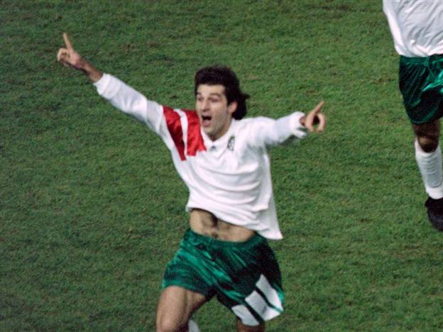 "קורה שיש בעיות עם הפספורט". קוסטדינוב חוגג בצרפת (Getty)