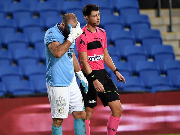 עמוס, היחיד שתפקד (ברני ארדוב)