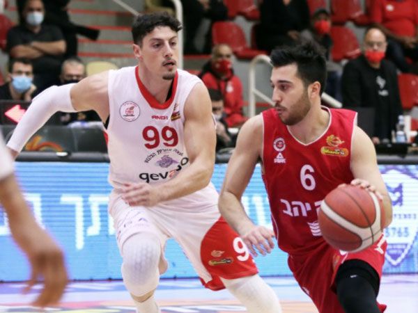 בלאט, נקודת האור (לילך וייס, מנהלת הליגה)