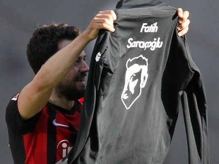 שער ענק ליונס (getty)