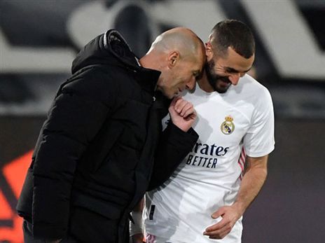 עם בנזמה. הוא עדיין האיש הכי מתאים לתפקיד (Getty)