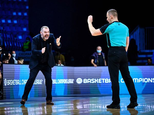 והורחק (FIBA)