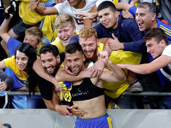 גיבור הניצחון. שכטר (אלן שיבר)