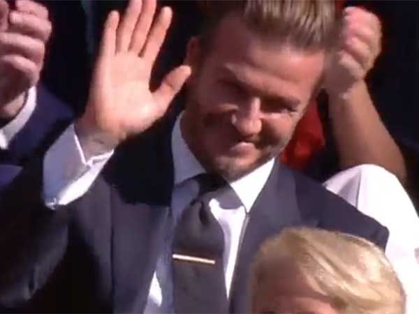 דייויד בקהאם. עשה את זה כמו שרק הוא יודע