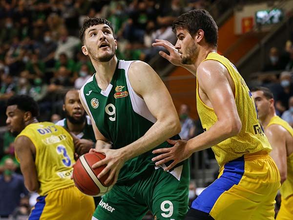 סורקין מול הצהובים (מאור אלקסלסי)