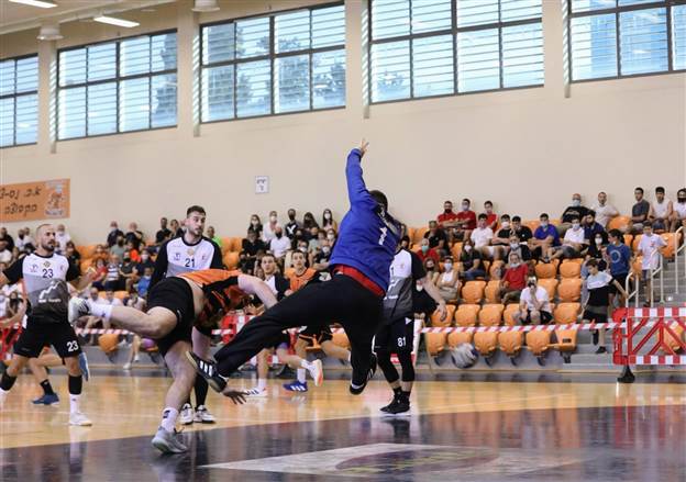 המפגש בין הפועל ראשל''צ לנס ציונה (קרדיט: הדר ואן קולא)