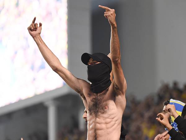 את האוהדים זה לא מעניין (אלן שיבר)