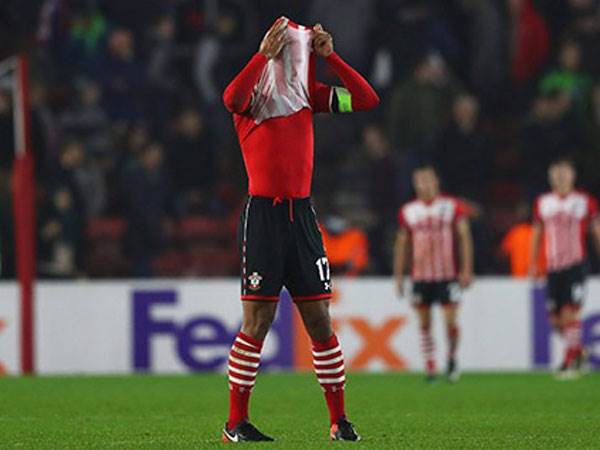 ואן דייק לא האמין שזה קורה לו (Getty)