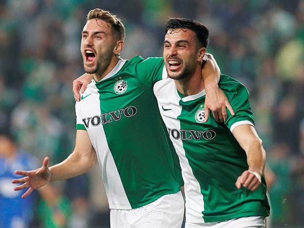 עומר אצילי ודין דוד חוגגים. מביאים מספרים (אלן שיבר)