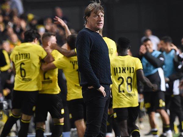 סלובודאן דראפיץ'. ימים קשים (ברני ארדוב)