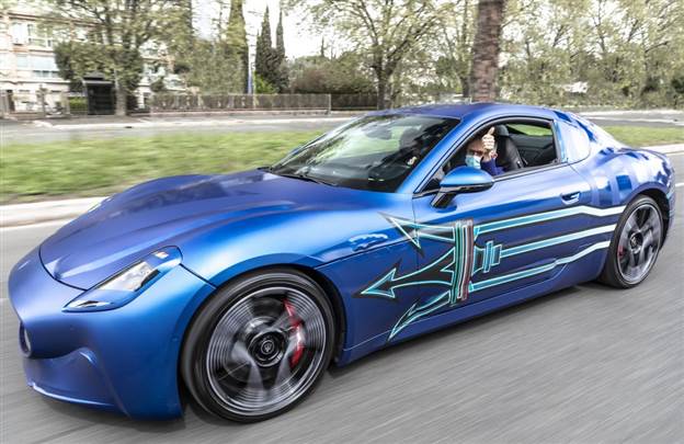 תגידו שלום למנכ"ל